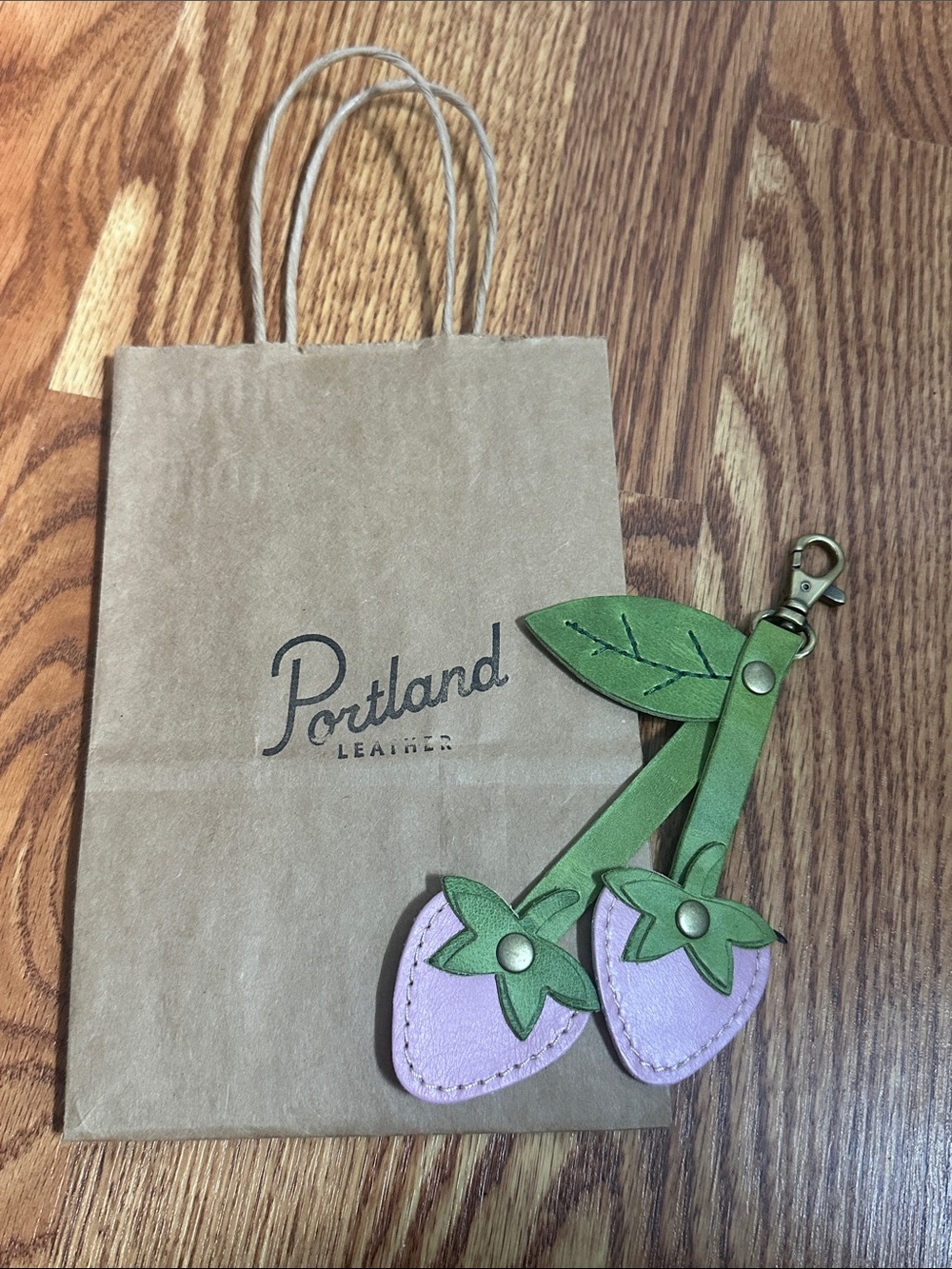 🍓NEW Portland Leather Pink Strawberry & Green Leaf Keychain🍓